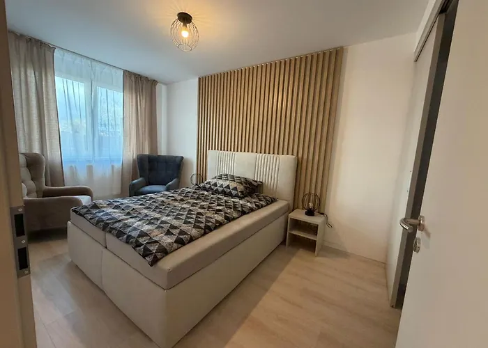 Luxury Terrace For 4 *
