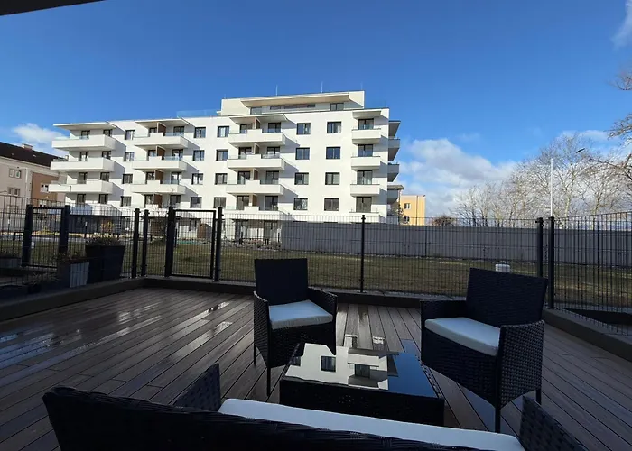 Luxury Terrace For 4